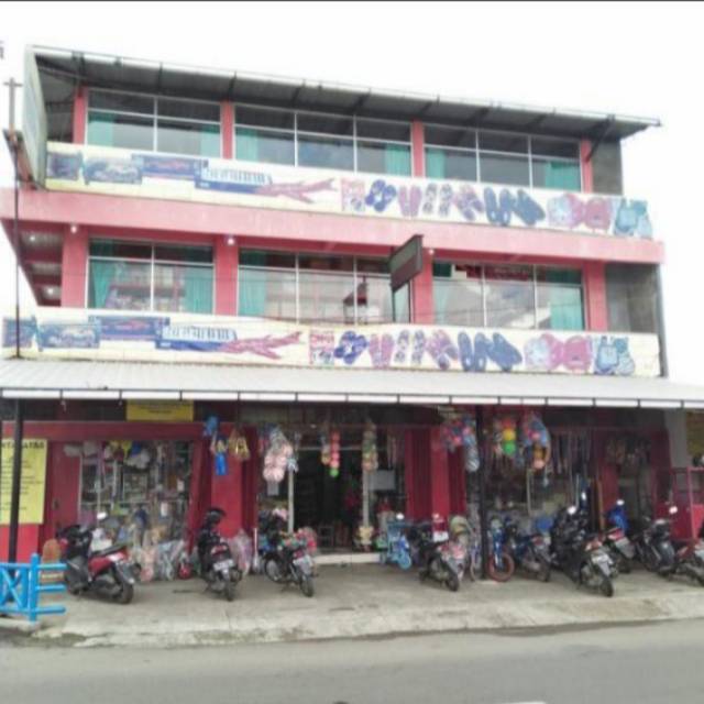 Mahkota Fashion: Raja Mode Cilacap yang Tak Pernah Pudar